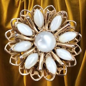 Source Unknown Gold and White Petal Brooch